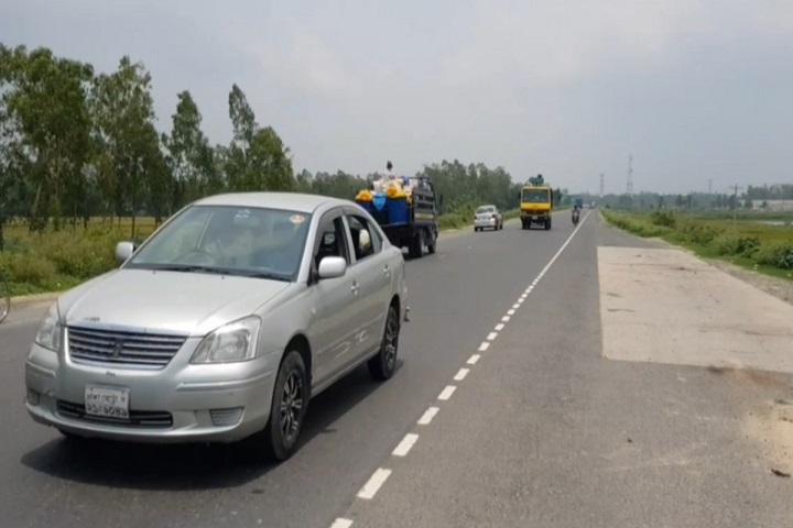 Dhaka-Tangail-Bangabandhu bridge highway empty