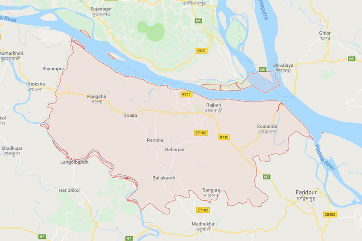 Truck-microbus collision in Rajbari, 4 killed