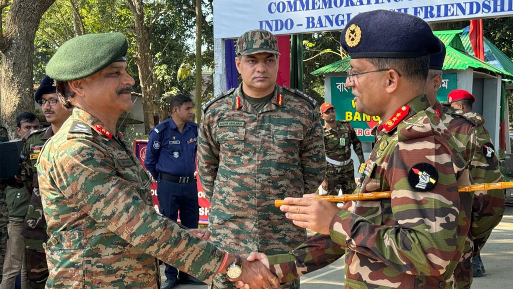 বাংলাদেশ-ভারতের সেনাবাহিনীর উচ্চপর্যায়ের অফিসারদের সাক্ষাৎ